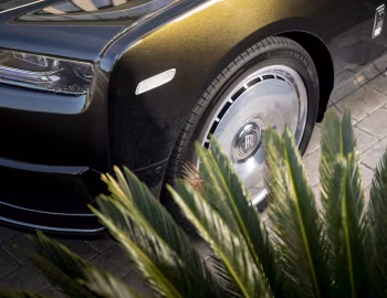Rolls-Royce Phantom EWB "The Connoisseur" [Worldwide] '2022–pr.