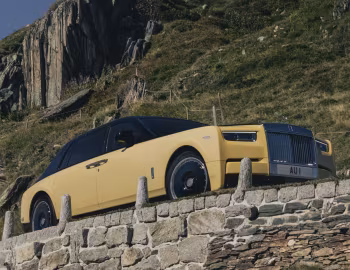 Rolls-Royce Phantom EWB "Goldfinger" '10.2024