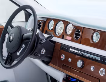 Передня панель Rolls-Royce Phantom "Serenity" '03.2015