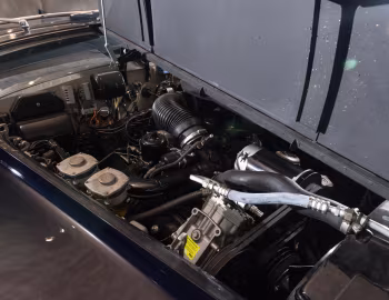 Sous la capuche 1967 Rolls-Royce Phantom V Limousine [LHD] (5LVF45) '1966