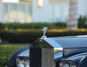 Маскот 1966 Rolls-Royce Phantom V Sedanca de Ville (5VF27)