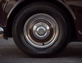 1961 Rolls-Royce Phantom V Limousine [RHD] (5BX16)