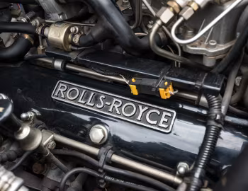 Sous la capuche Rolls-Royce Silver Spirit Emperor State Landaulet by Hooper (KCH26441) '1991