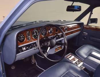 Передня панель Rolls-Royce Silver Spirit [Worldwide] '1980–89