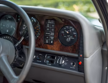 Tableau de bord Rolls-Royce Silver Spirit Emperor State Landaulet by Hooper (KCH26441) '1991