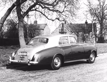 1956–59 Rolls-Royce Silver Cloud Saloon [RHD] '1955–59