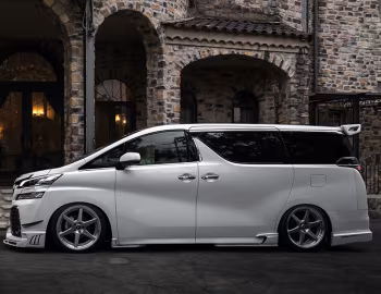 Rowen Toyota Vellfire '01.2015–12.2017