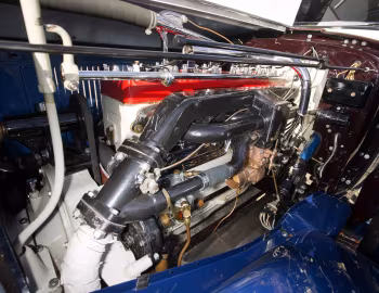 Под капотом 1930 Ruxton Model C Sedan
