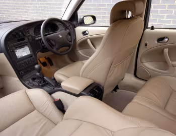 Interior Saab 9-5 Aero Sedan [UK-spec] '2003–05
