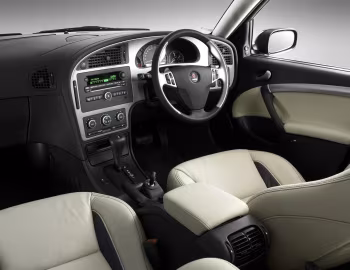 Передня панель Saab 9-5 Aero Sedan [UK-spec] '2005–09