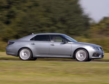 Saab 9-5 Aero Sedan [UK-spec] '2010–11