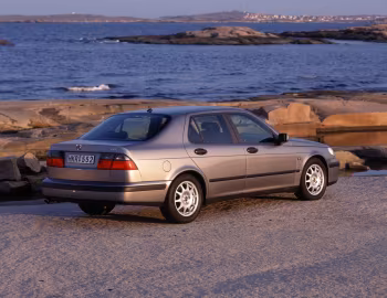 Saab 9-5 SE Sedan [Worldwide] (YS3E) '1997–2001