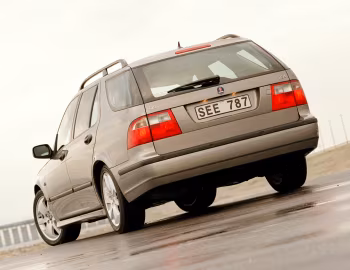 Saab 9-5 Wagon '2001–03