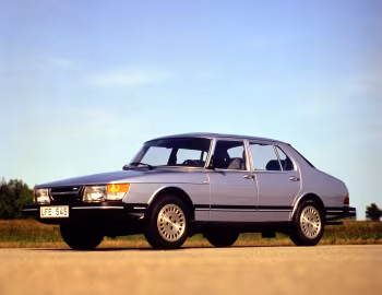 Saab 900 GLE Sedan '1984–87