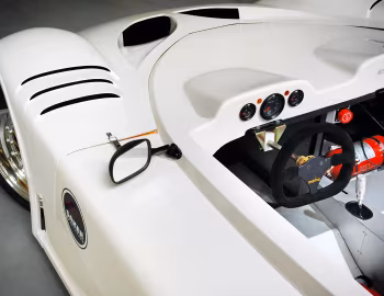 Interior Saker Sniper Spyder '2010–pr.