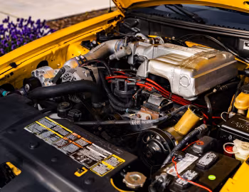 Bajo el capó 1995 Saleen S351 Speedster