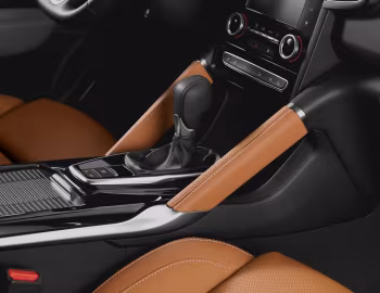 Interior Samsung QM6 (HZG) '11.2020–03.2023