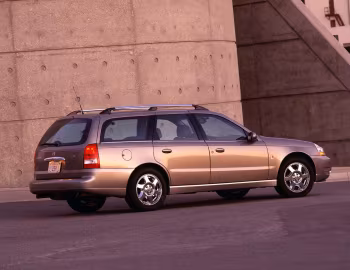2003–04 Saturn LW-Series '2002–04