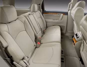 Interior 2007–10 Saturn Outlook '05.2006–02.2010