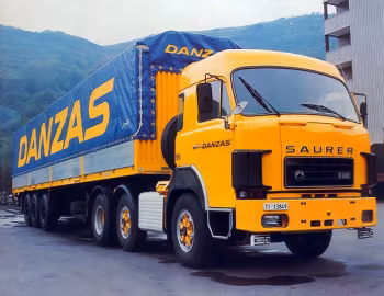 Saurer D330 6×2 '1976–82