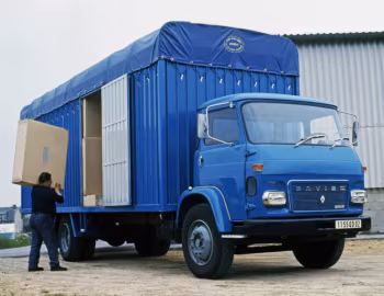 Saviem SM8 Van '1967–75