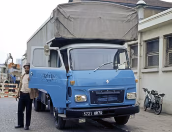 Saviem SM8 Van '1967–75