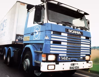 Scania R142M 6×2 tractor [UK-spec] '1981–88
