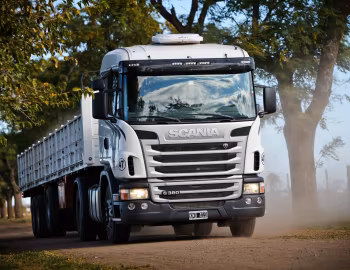 Scania G380 4×2 tractor Normal cab [Brazil] '2009–13
