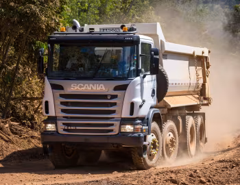 Scania G440 8×4 rigid Short cab with tipper body '2010–13