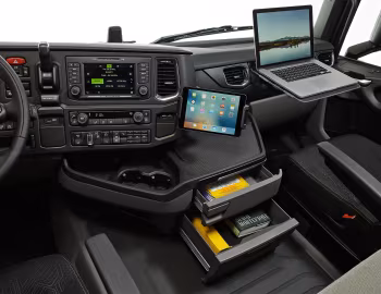 Interior Scania R 500 XT 6×4 tractor CR20N Sleeper Cab '2017–pr.