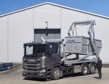 Scania G 370 6×2*4 rigid CG17L rear-steer JOAB skip loader '2017–pr.
