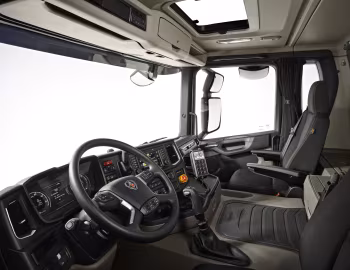 Interior Scania G 450 XT 8×4 rigid with Meiller tipper body '2017–pr.