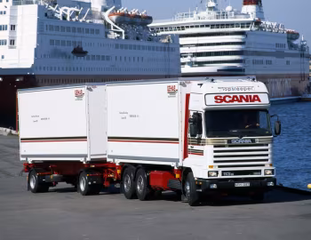 Scania R113M 380 6×2 Streamline Topsleeper Cab '1991–95
