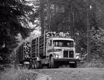 Scania LS140 Timber Truck '1974–76