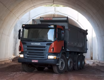 Scania P420 8×4 rigid CP14 with Rossetti tipper body [Brazil] '2004–11