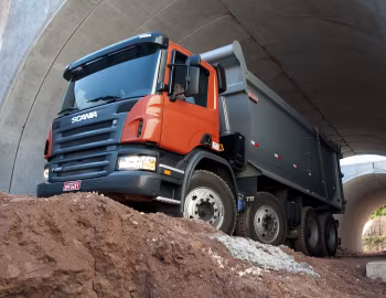 Scania P420 8×4 rigid CP14 with Rossetti tipper body [Brazil] '2004–11