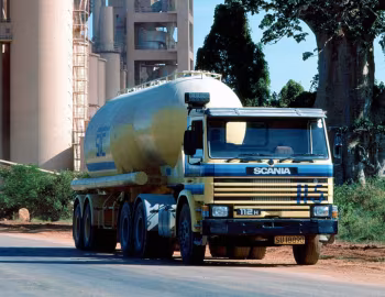 Scania P112H 6×4 Tractor '1985