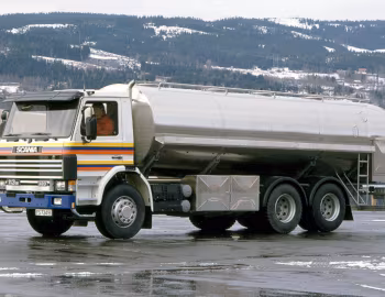 Scania P113ML6×2L320-42 Tanker '1992