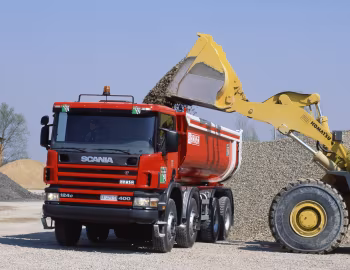 Scania P124C 400 8×4 rigid with tipper body '1995–2004
