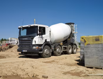 Scania P380 8×4 CP19 rigid with mixer body '2004–10