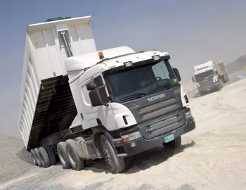 Scania P420 6×4 tractor CP19N '2004–10
