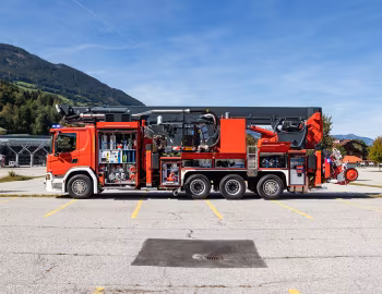 Scania P 500 B8×4*4 Teleskopmastbühne mit Schaumtank und Einbaupumpe [Germany] '2023