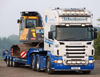 Scania R580LA6×2 tractor CR19T Topline [UK-spec] '2004–09