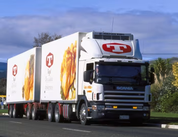 Scania P124L 360 6×4 rigid refrigerator truck [Australia] '1996–????