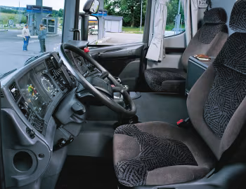 Интерьер Scania R144L 460 4×2 tractor Topline '1995–2004