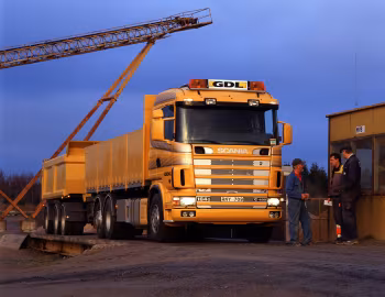 Scania R164G 480 6×2*4 rigid '2000–04