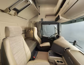 Интерьер Scania R440LA6×4 CR19T Topline tractor '2007–09