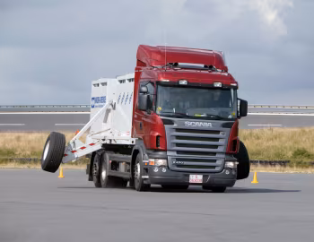 Scania R470L6×2 CR19N rigid with swap body '2004–09