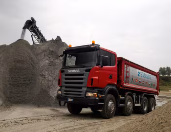 Scania R480 8×4 CR16 rigid with Andreoli tipper body [Italy] '2006–09