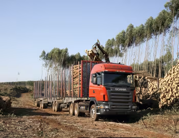Scania R500 6×2 CR19H Highline tractor with crane '2004–09